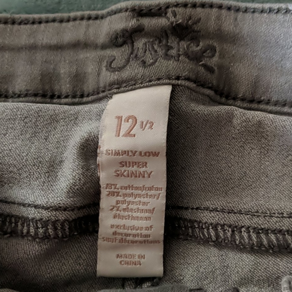Jeans - Picture 2 of 3
